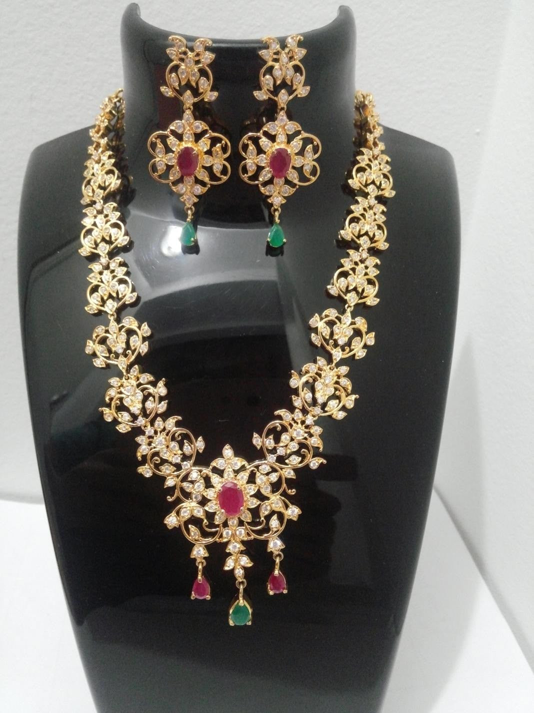 Necklace set