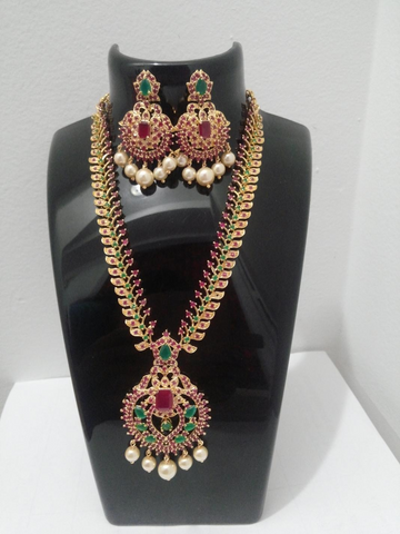 Necklace Set